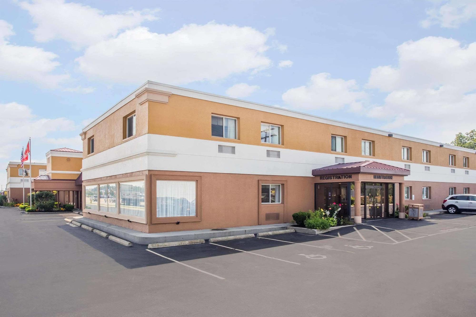 Fairbridge Express Buffalo Airport Motel
