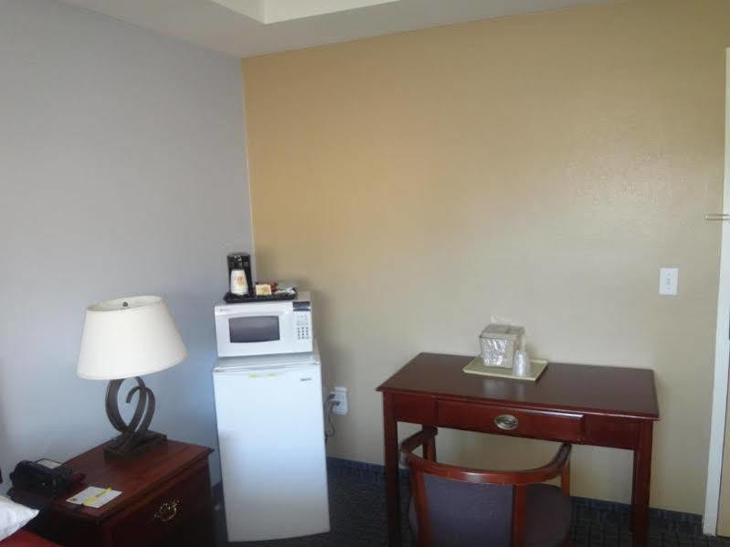 Fairbridge Express Buffalo Airport Motel